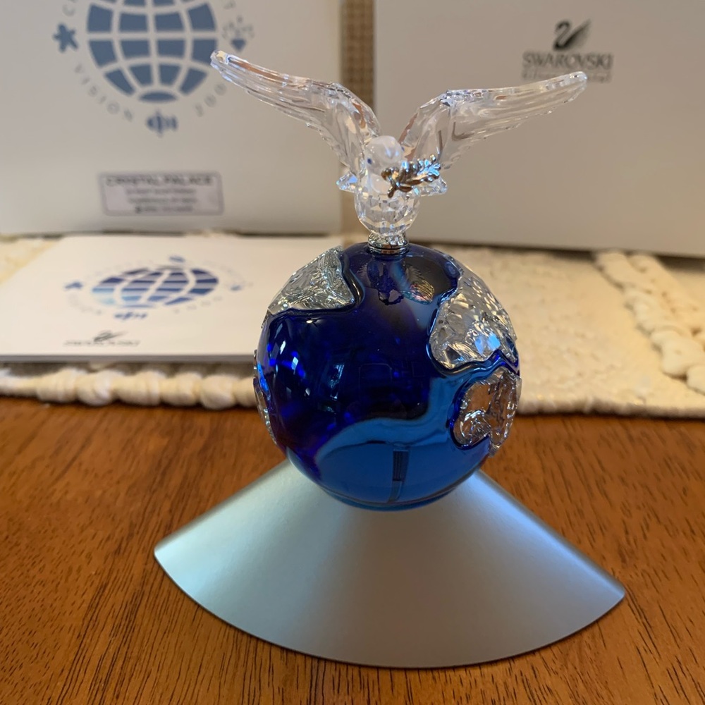 Swarovski Crystal Planet Vision